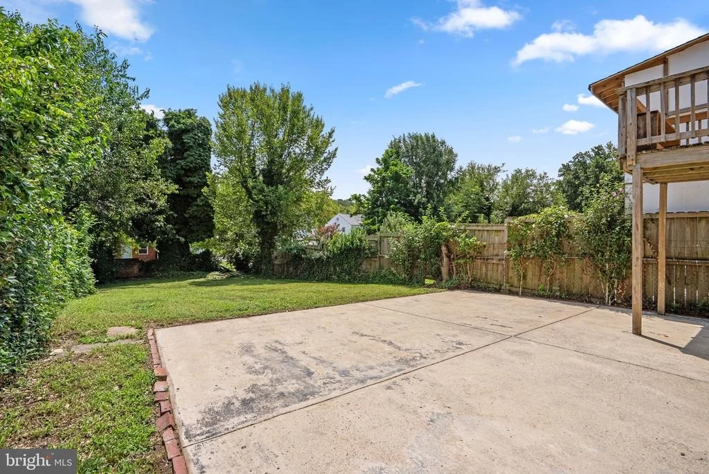 Photo of 12111 BLUHILL ROAD