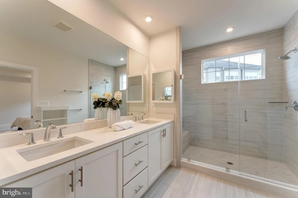 Photo of 43044 GREELEY SQUARE