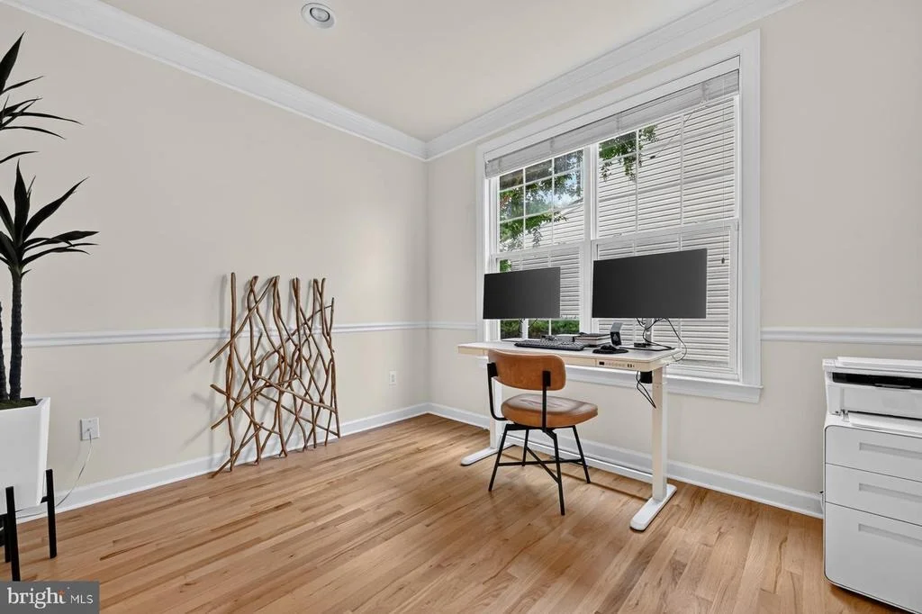 Photo of 810 MORAN DRIVE