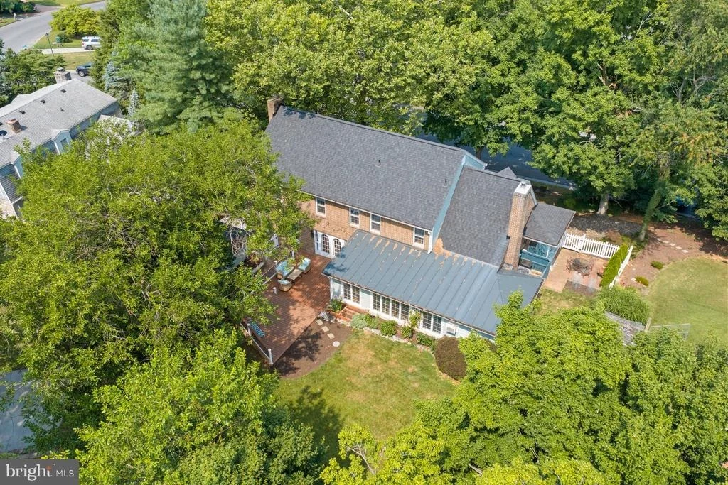 Photo of 608 BELLVIEW AVENUE