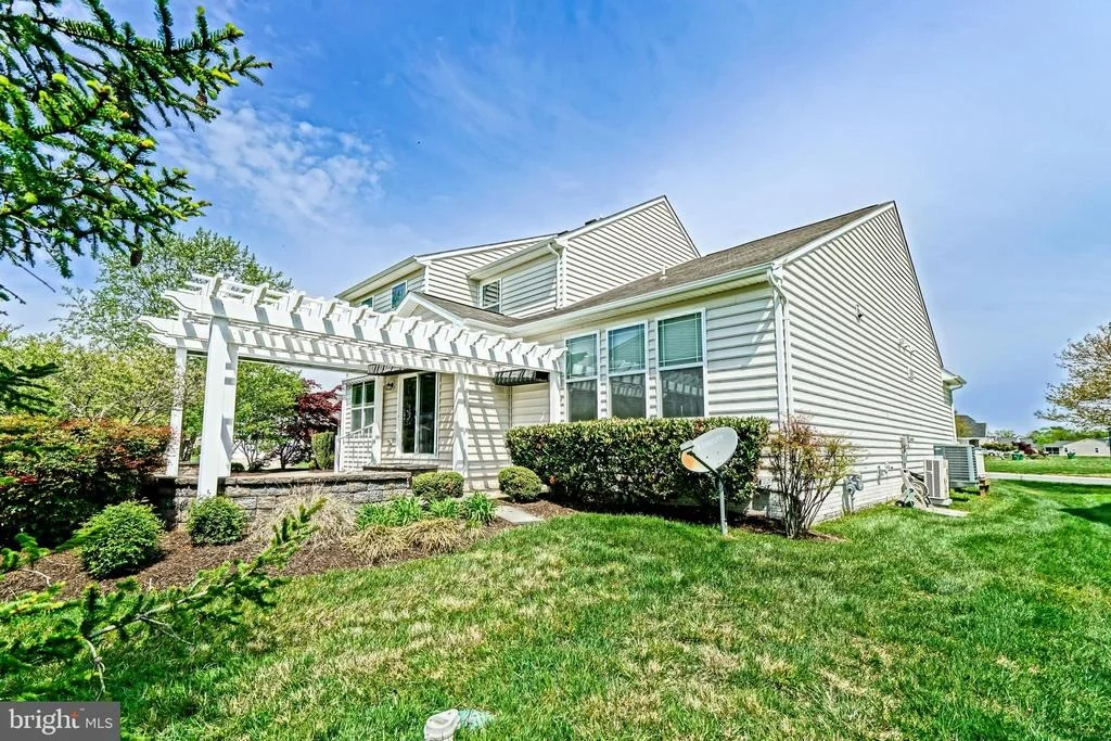 Photo of 36396 BABBLING BROOK WAY
