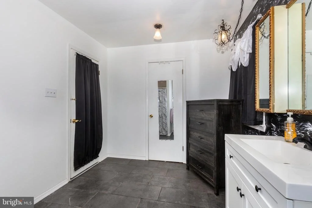 Photo of 228 LEPPO ROAD