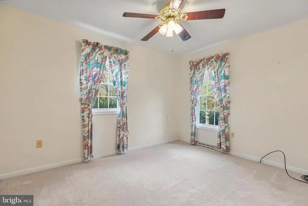 Photo of 1386 REDWOOD CIRCLE