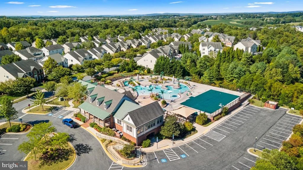Photo of 9116 BOWLING GREEN DRIVE