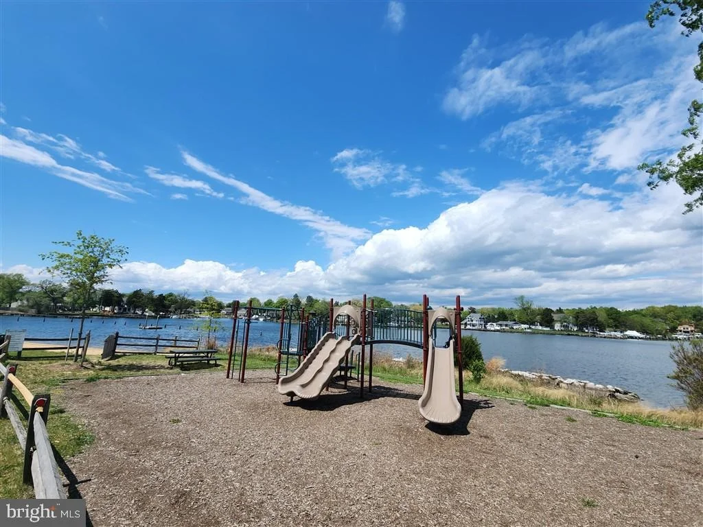 Photo of 1604 ORIOLE ROAD
