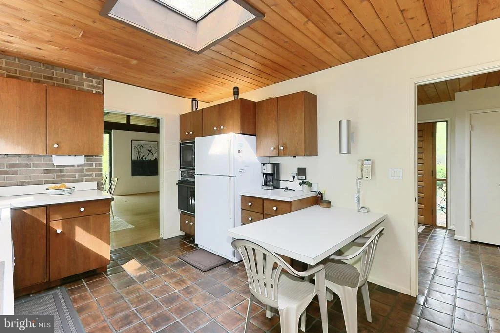 Photo of 8621 TEBBS LANE