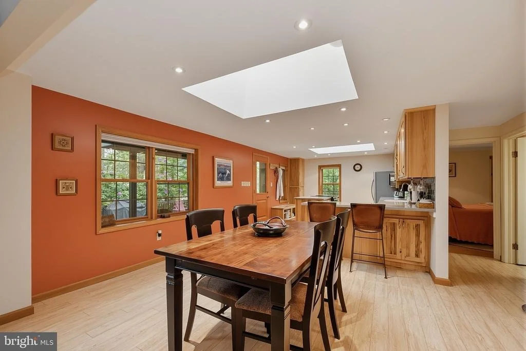 Photo of 674 HAZELHURST ROAD