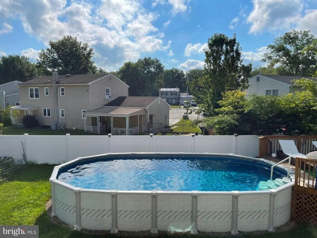 Photo of 212 WELDON ROAD