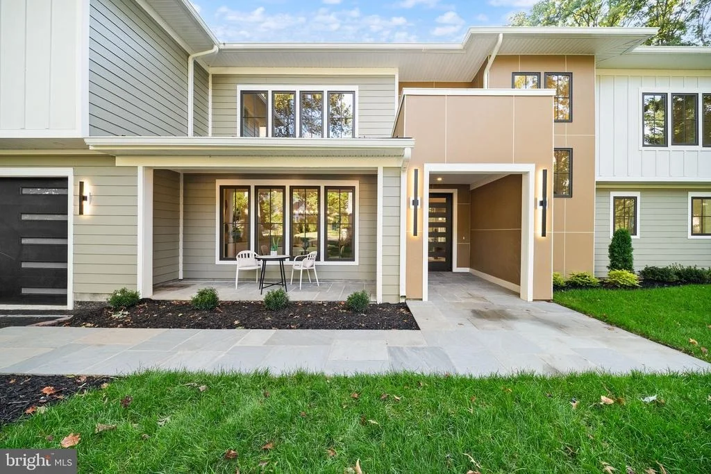 Photo of 8615 ACORN CIRCLE