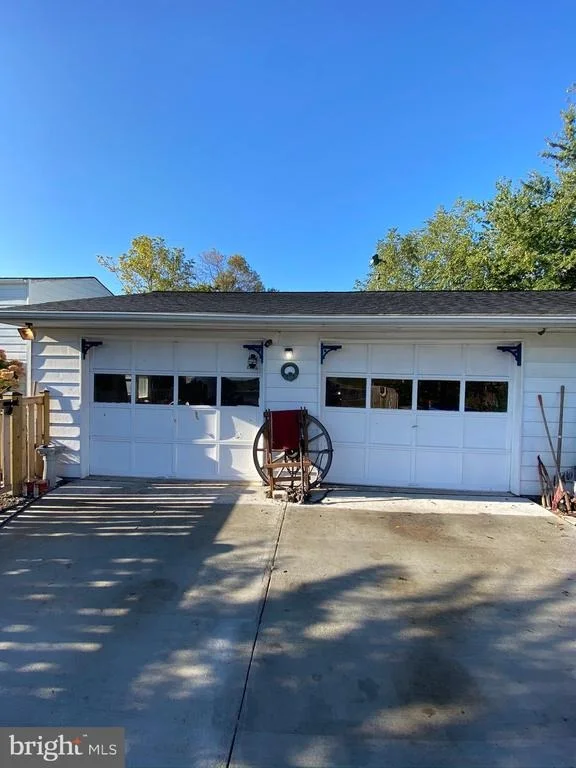 Photo of 26016 RIDGE ROAD