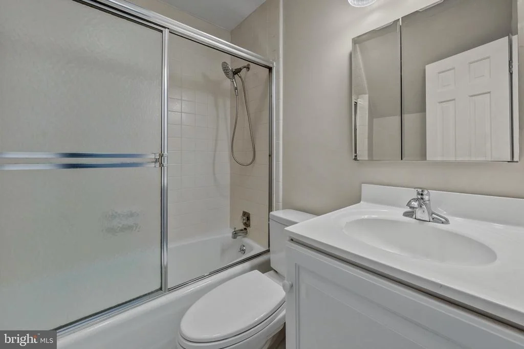 Photo of 7018 GREEN OAK DRIVE