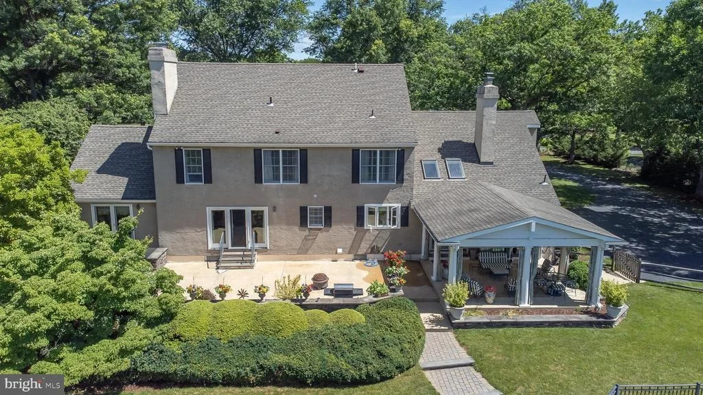 Photo of 24 MEADOW LANE