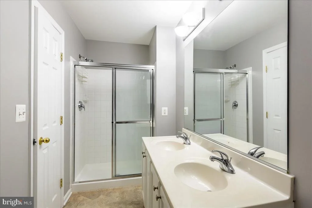 Photo of 17124 MAGIC MOUNTAIN DRIVE