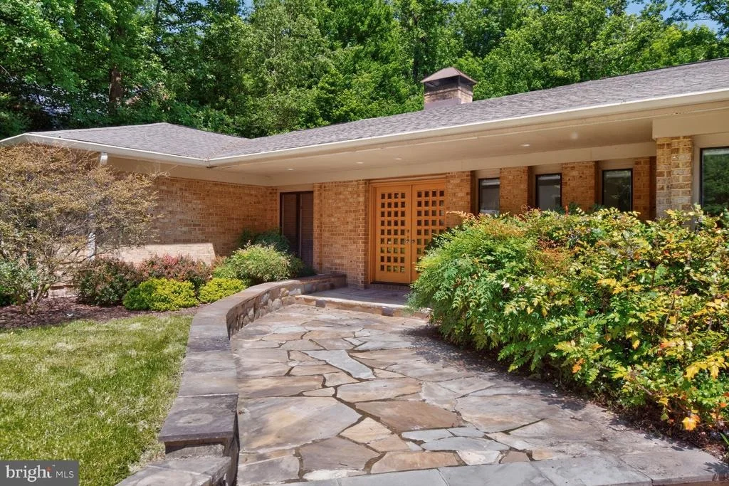 Photo of 10801 BALANTRE LANE
