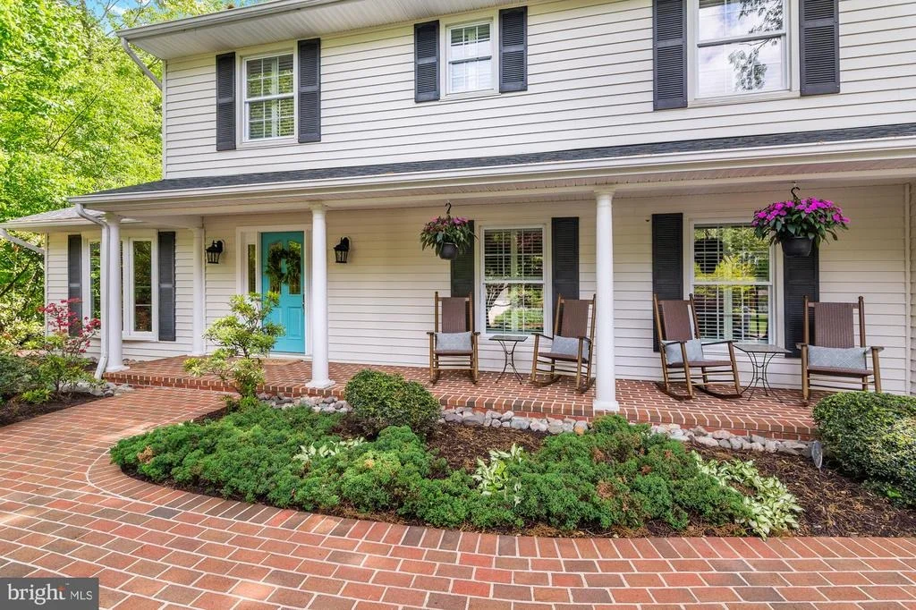 Photo of 1754 LONG GREEN DRIVE