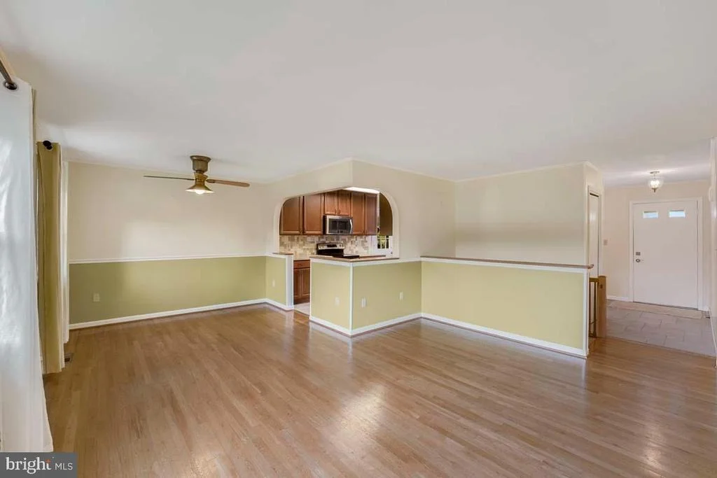 Photo of 12503 LEE HILL DRIVE