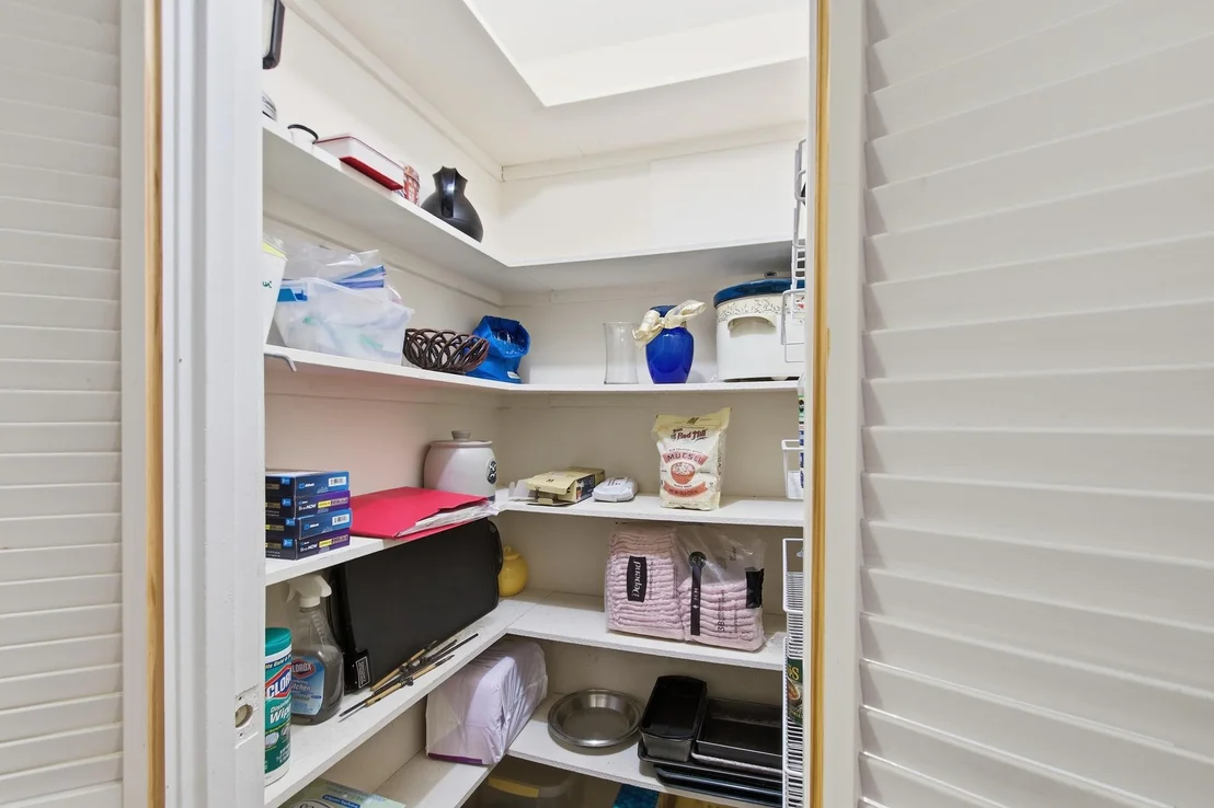 Photo of Unit 714 at 5902 MOUNT EAGLE DRIVE