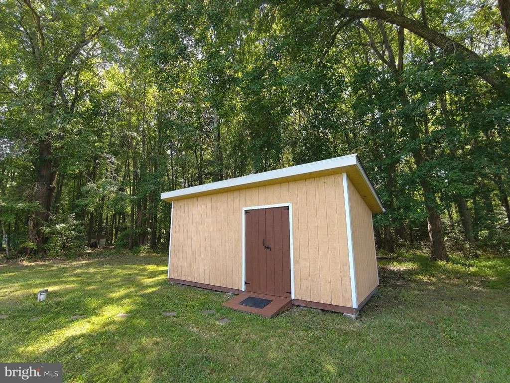 Photo of 6066 SHADY SIDE ROAD