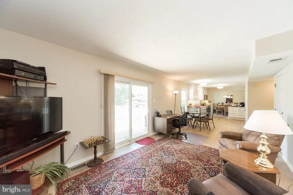Photo of 10002 HERDING ROW