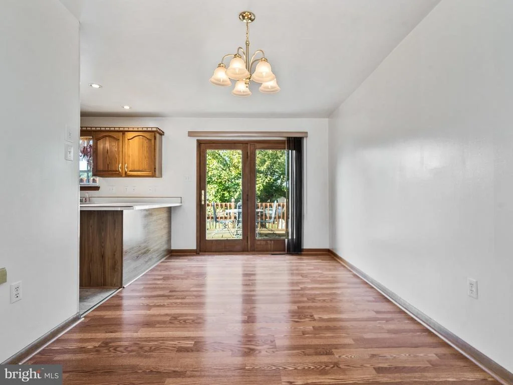 Photo of 1502 CEDARCREST LANE