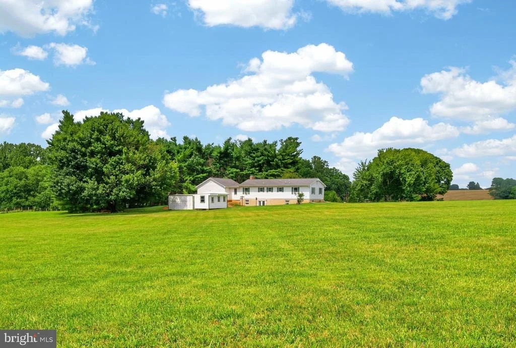 Photo of 13835 HOWARD ROAD