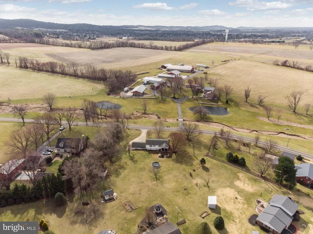 Photo of 3916 VALLEY VIEW ROAD