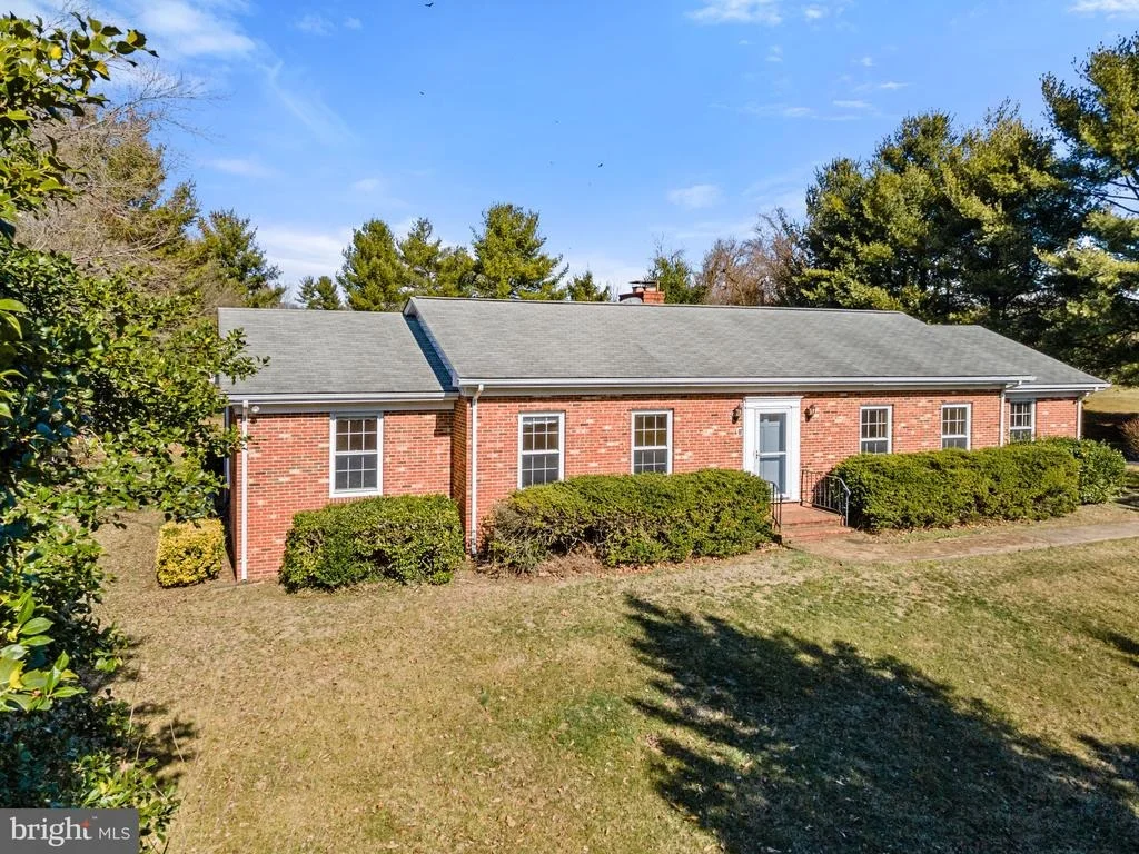 Photo of 19261 BRANDY ROAD