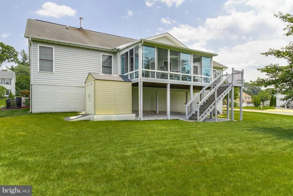 Photo of 1004 GULLO ROAD