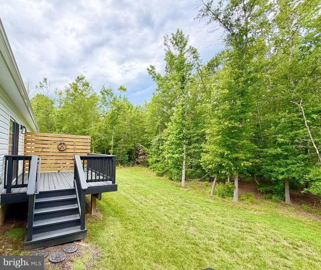Photo of 9807 ROBERT E LEE DRIVE