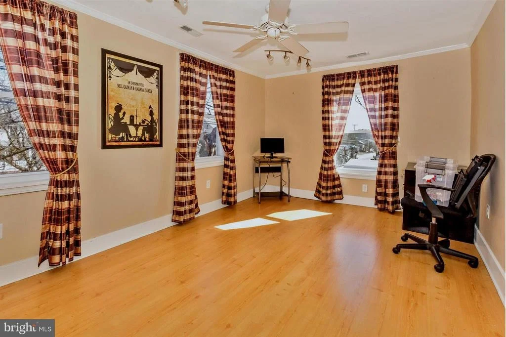 Photo of 3412 LITTLESTOWN PIKE