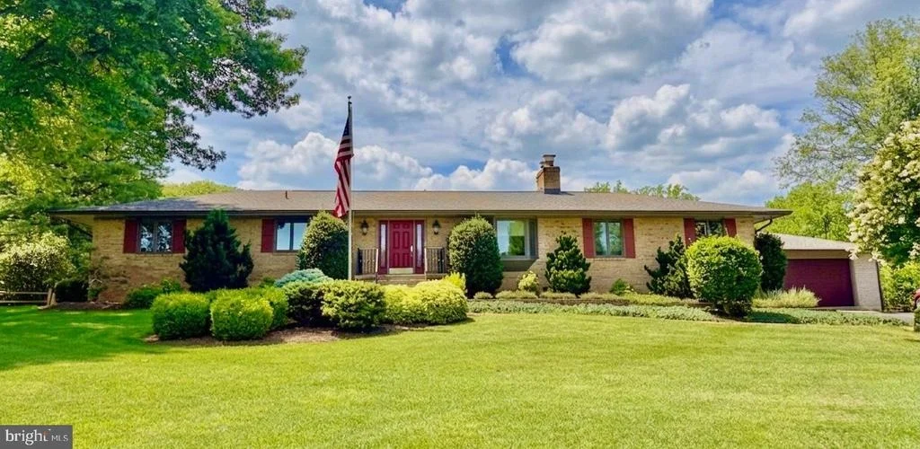 Photo of 4560 LAWNVALE DRIVE