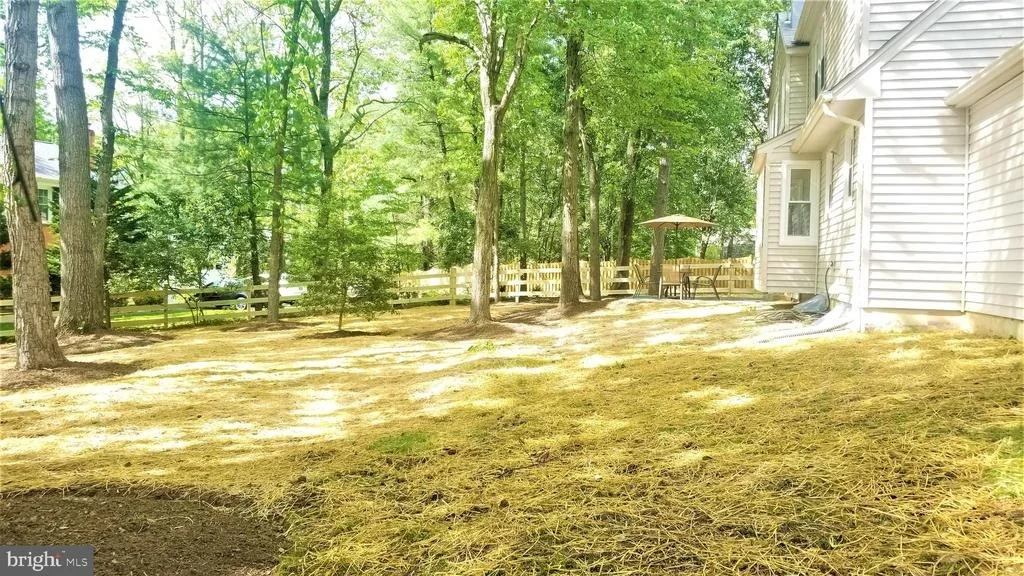 Photo of 1508 LAUREL HILL ROAD