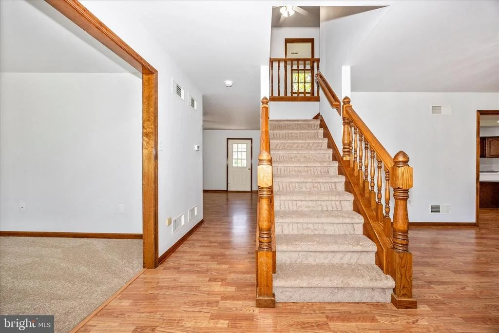 Photo of 19231 DEER PATH