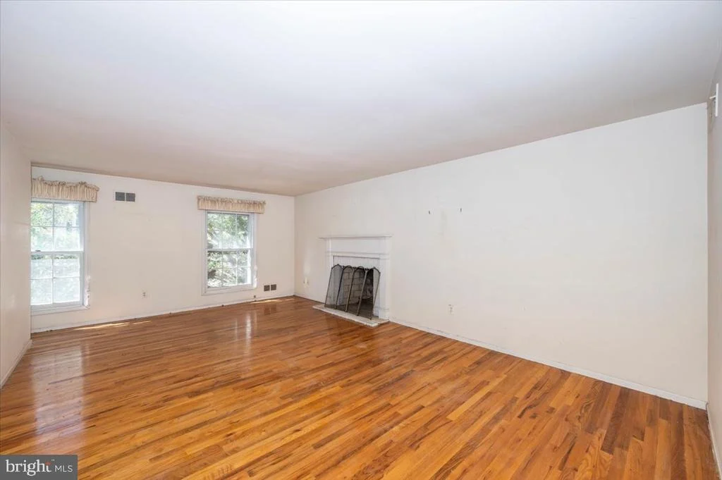 Photo of 20811 MIRACLE DRIVE