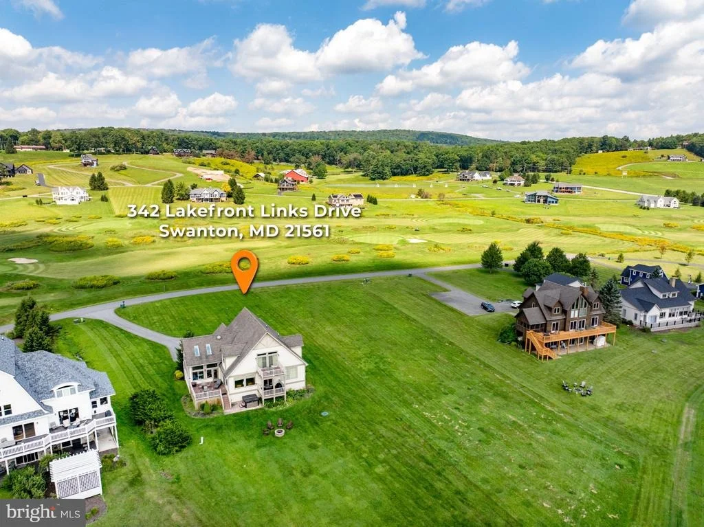 Photo of 342 LAKEFRONT LINKS DRIVE