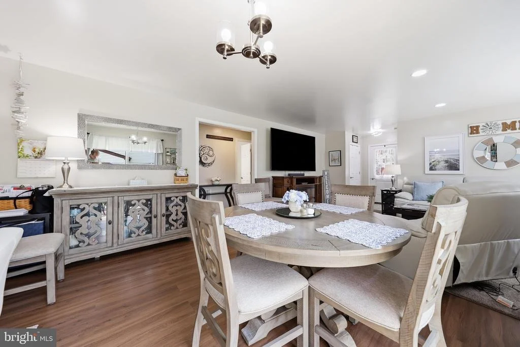 Photo of 5679 BARBERRY COURT