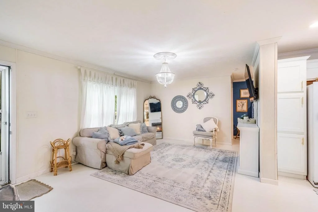 Photo of 25762 HOLLY VIEW DRIVE