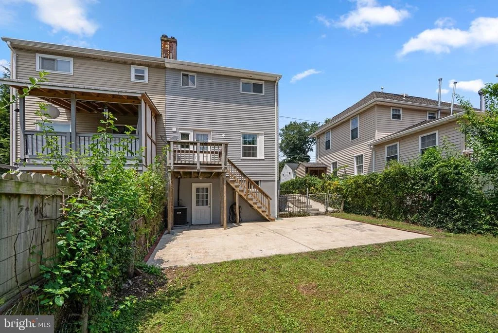 Photo of 12111 BLUHILL ROAD