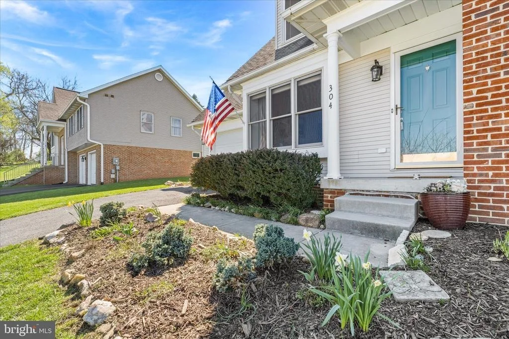 Photo of 304 WASHINGTON STREET