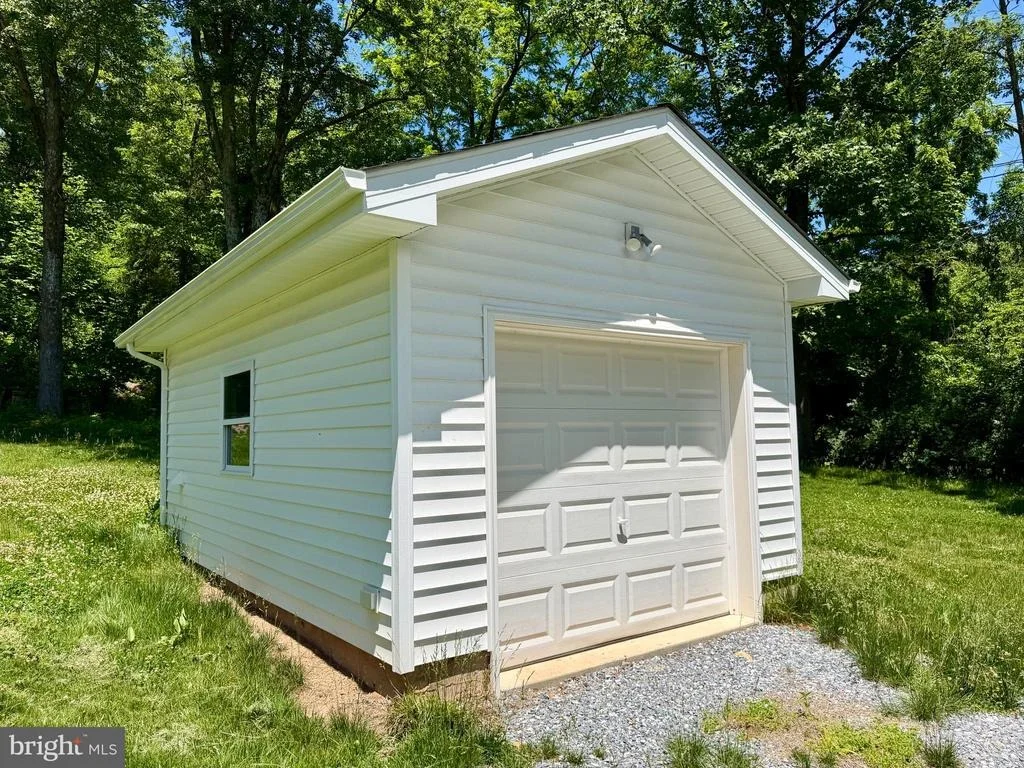 Photo of 10121 PUTMAN ROAD