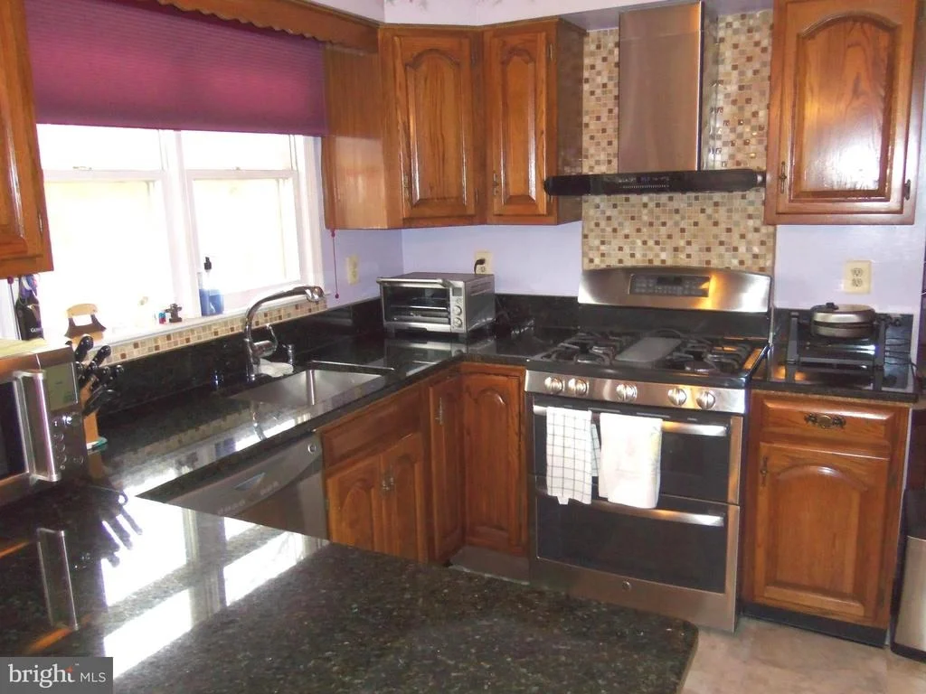 Photo of 13204 SHERWOOD FOREST DRIVE