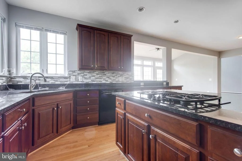 Photo of 6961 TANGLEWOOD DRIVE