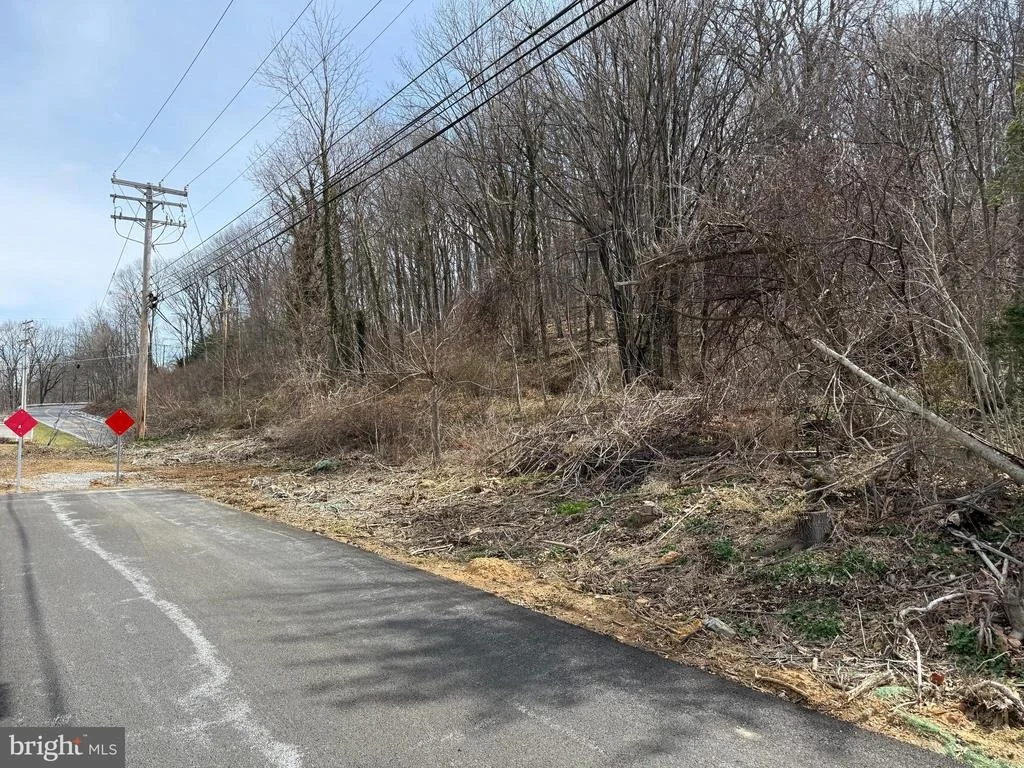 Photo of 2849 MANCHESTER ROAD