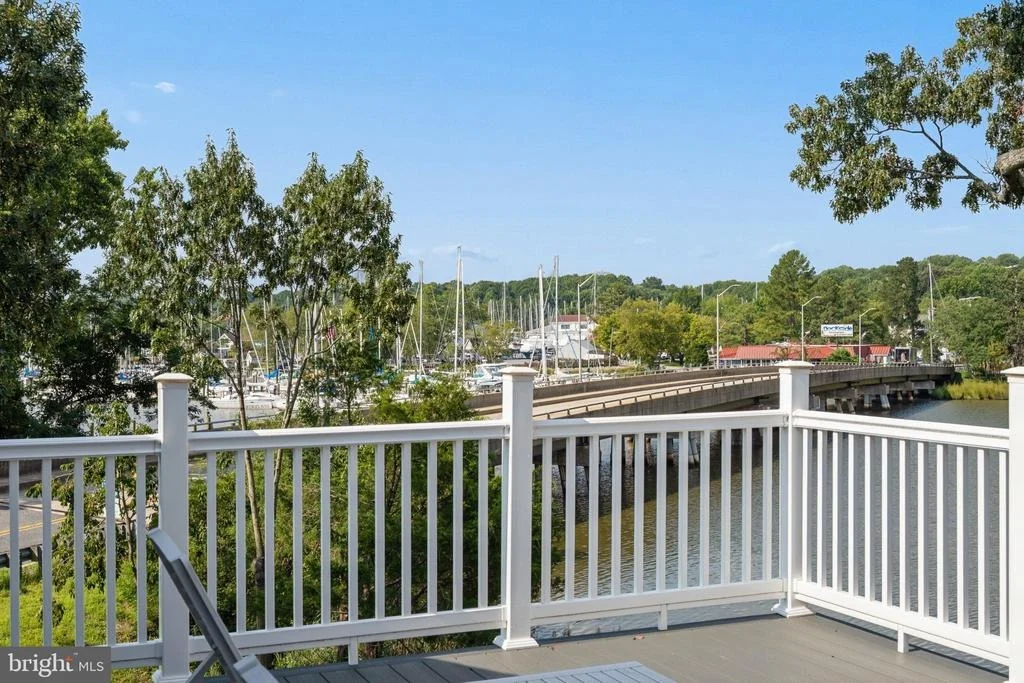 Photo of 456 DEALE ROAD