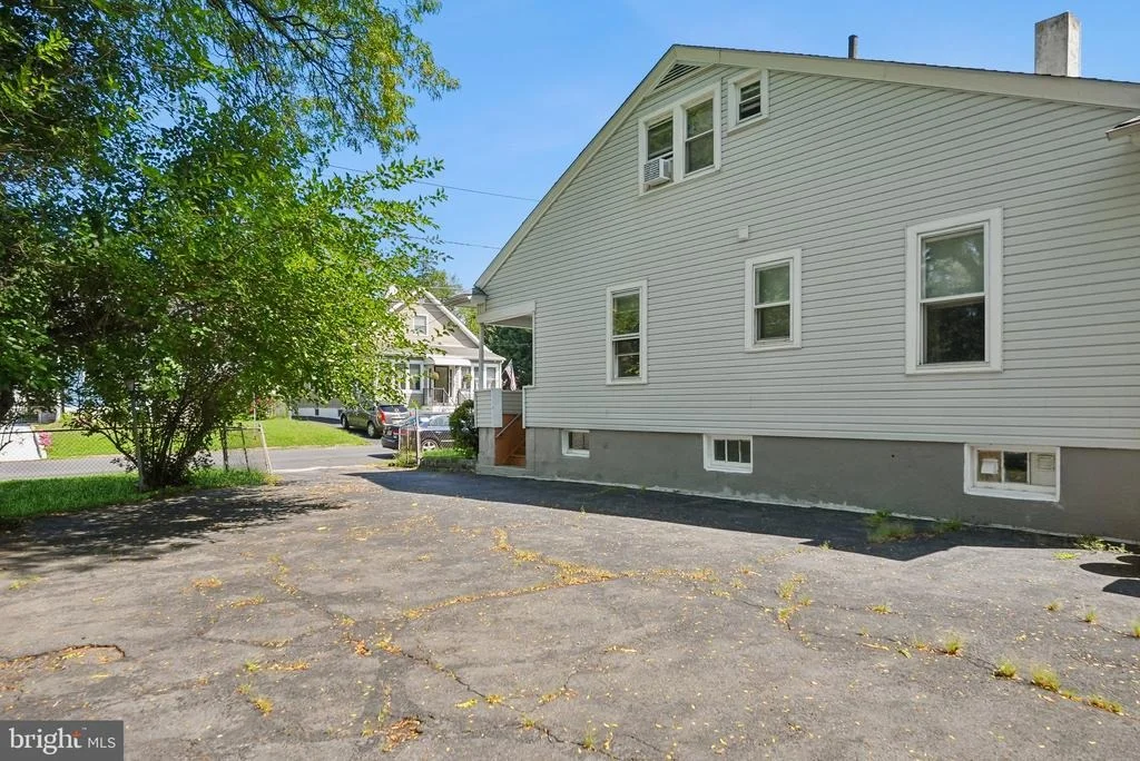 Photo of 11 MAIN BLVD