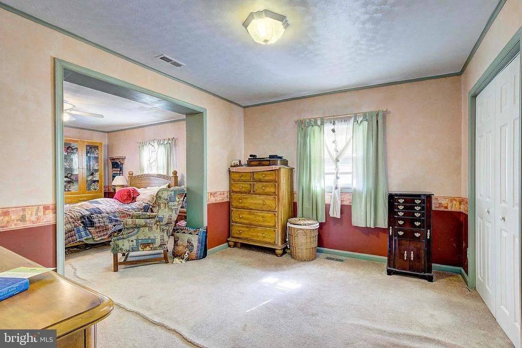 Photo of 706 KINGFISHER ROAD