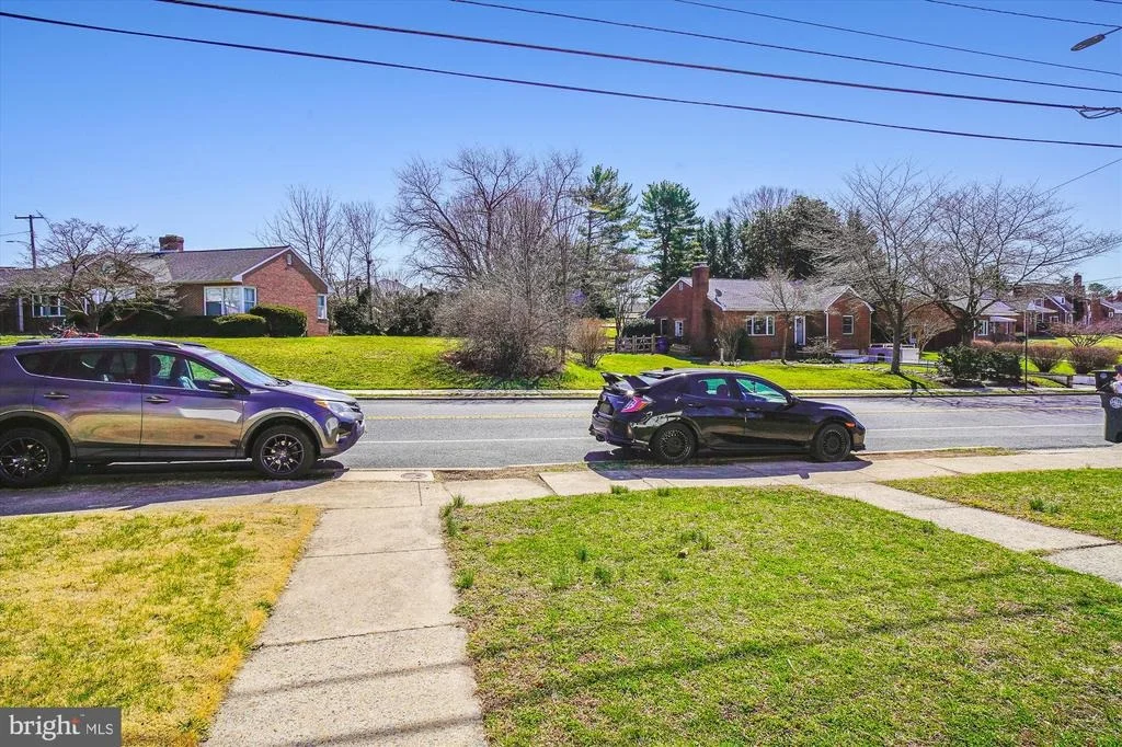 Photo of 107 CATOCTIN AVENUE