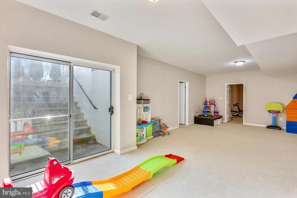Photo of 9517 GREENEL ROAD