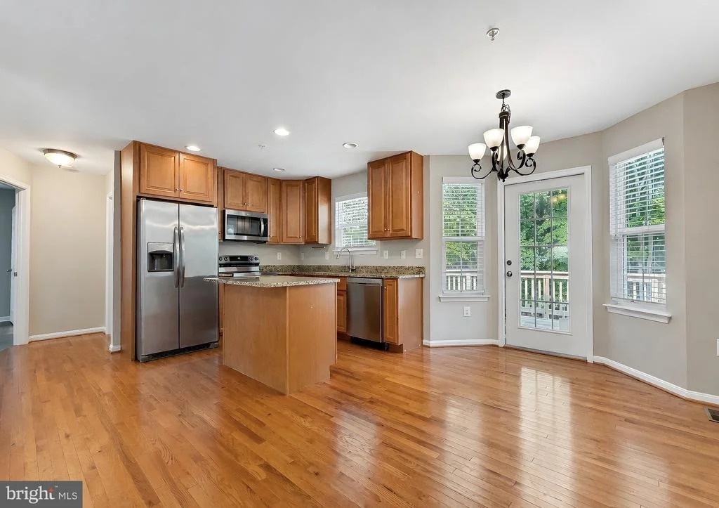 Photo of 976 JOHNSWOODS ROAD