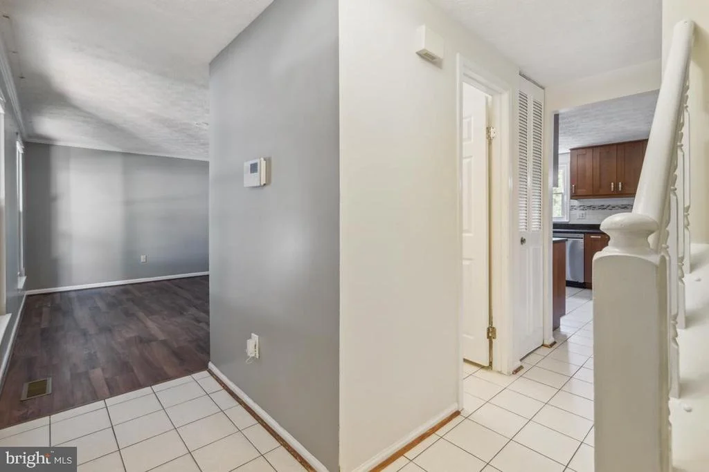 Photo of 8032 RED JACKET WAY